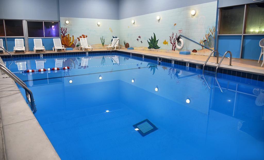 Quality Inn & Suites Near I-480 And I-29 Council Bluffs Dış mekan fotoğraf