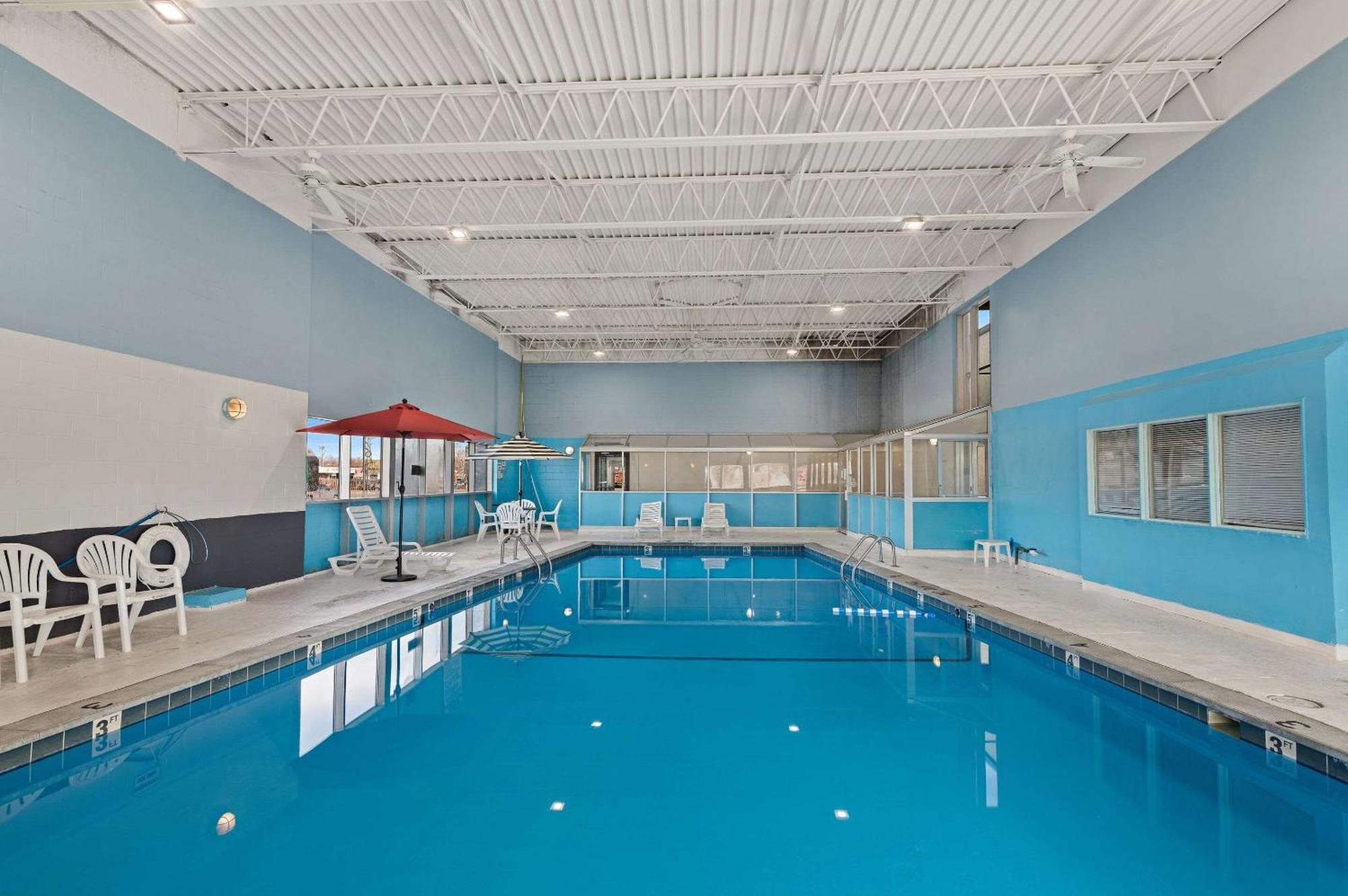 Quality Inn & Suites Near I-480 And I-29 Council Bluffs Dış mekan fotoğraf