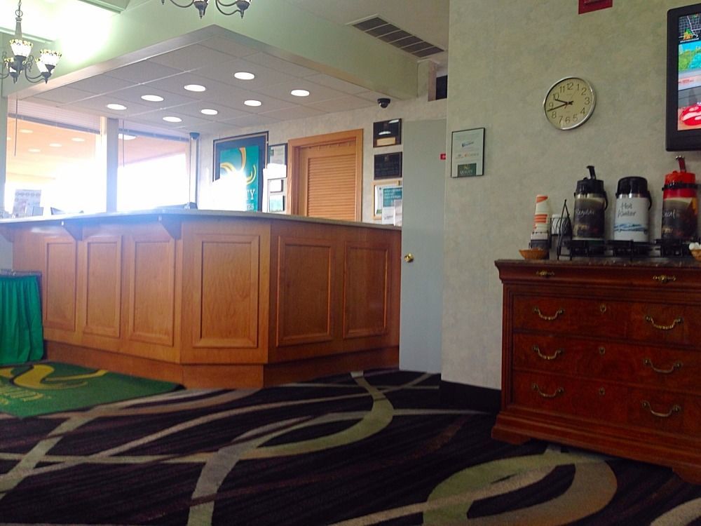 Quality Inn & Suites Near I-480 And I-29 Council Bluffs Dış mekan fotoğraf