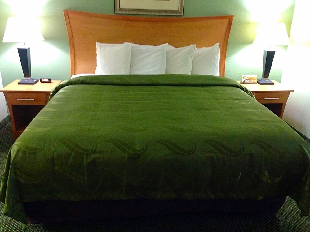 Quality Inn & Suites Near I-480 And I-29 Council Bluffs Dış mekan fotoğraf