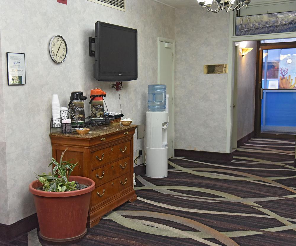 Quality Inn & Suites Near I-480 And I-29 Council Bluffs Dış mekan fotoğraf